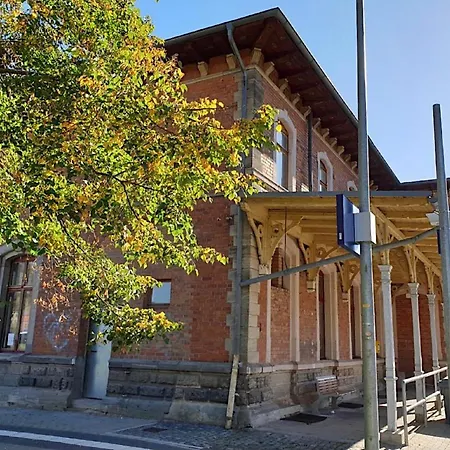 Bahnhof Pensión Nebra