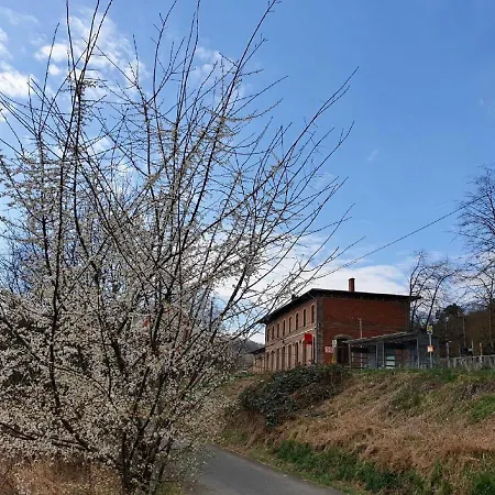 Bahnhof 3* Nebra