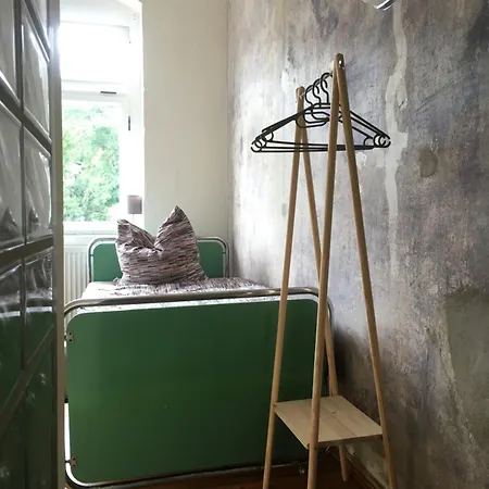 Bahnhof 3*